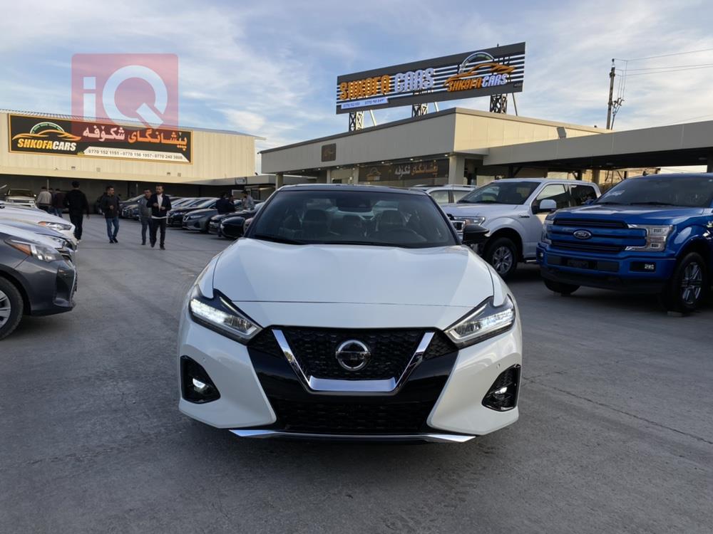 Nissan Maxima